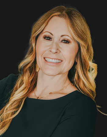 Amber   Crawford Headshot