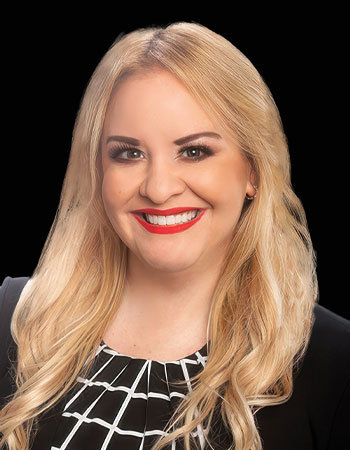 Gloria   Mendoza Headshot