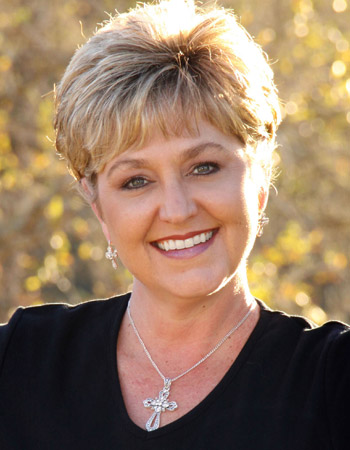 Shelly   Moschak Headshot