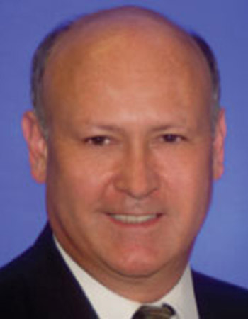 Louis   Salinas Headshot
